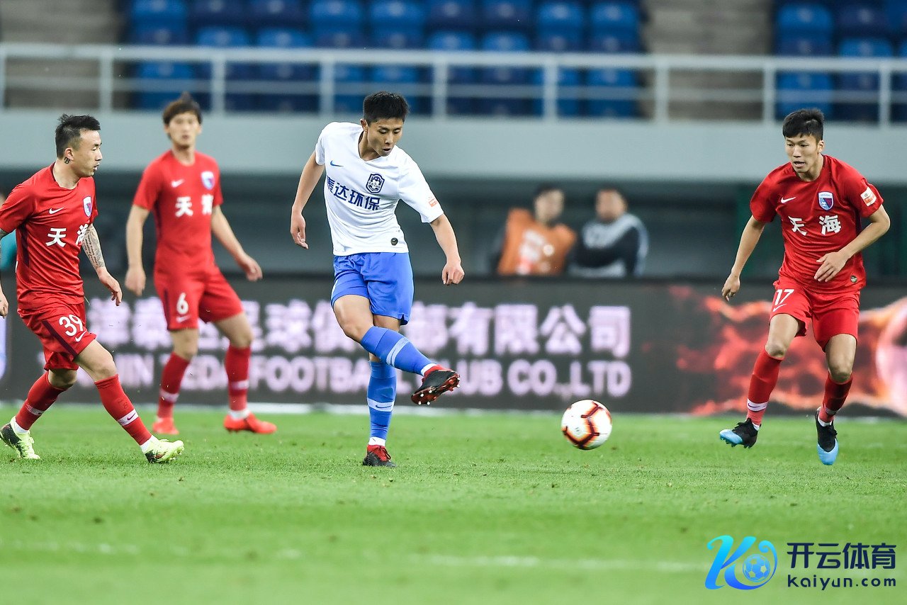 苦！郑凯木屡次遭受欠薪体育录像/图片，2021年曾在微博声讨前东家天津泰达